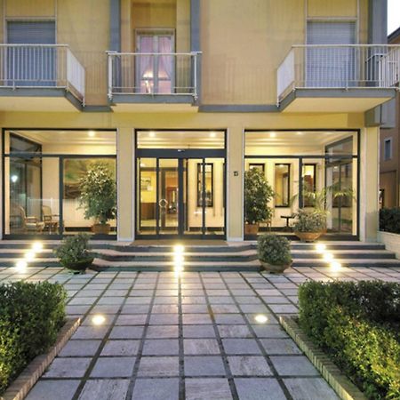 American Hotel Поццуоли Экстерьер фото