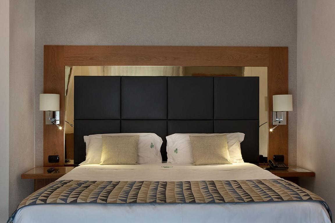 American Hotel Поццуоли Экстерьер фото