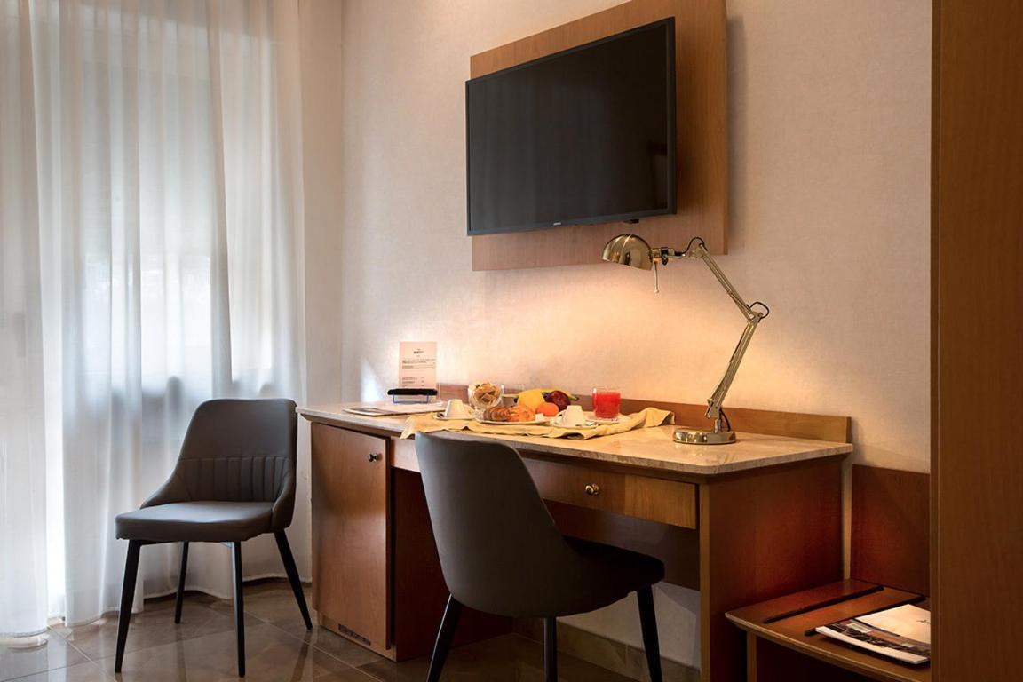 American Hotel Поццуоли Экстерьер фото