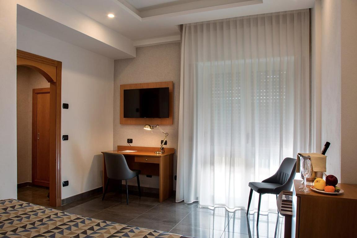 American Hotel Поццуоли Экстерьер фото