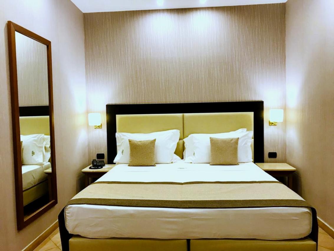 American Hotel Поццуоли Экстерьер фото