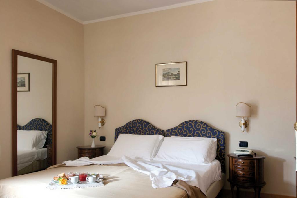American Hotel Поццуоли Экстерьер фото